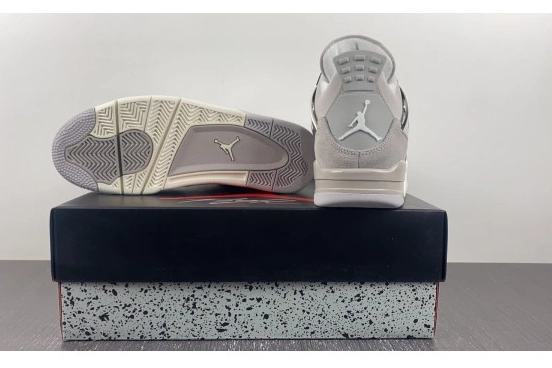 AQ9129-001 Frozen 4 Retro Jordan  AQ9129-001  Moments 0713